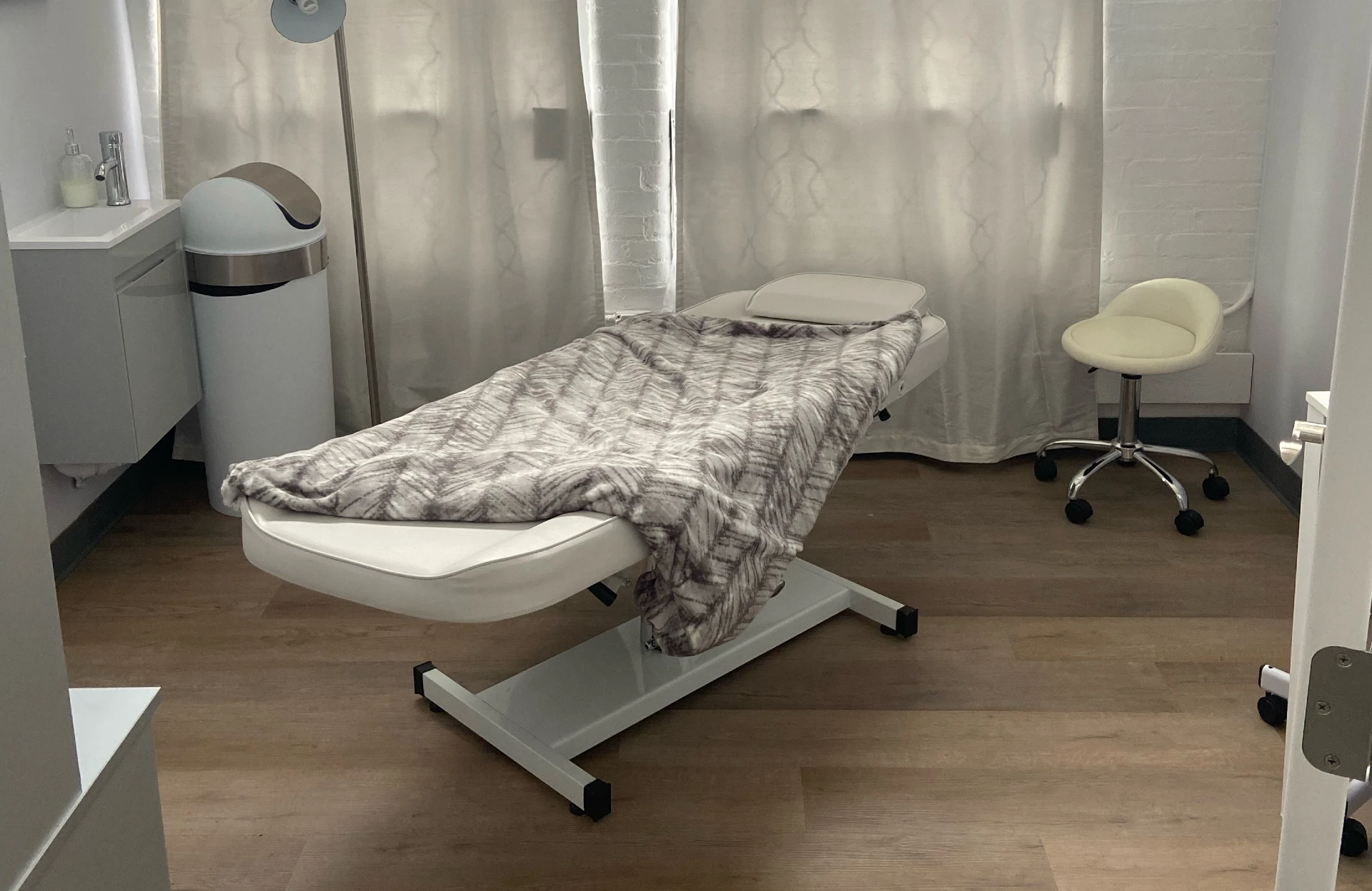 Massage room at Paragon Body Art